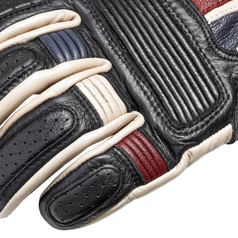 Triumph Guants Flag