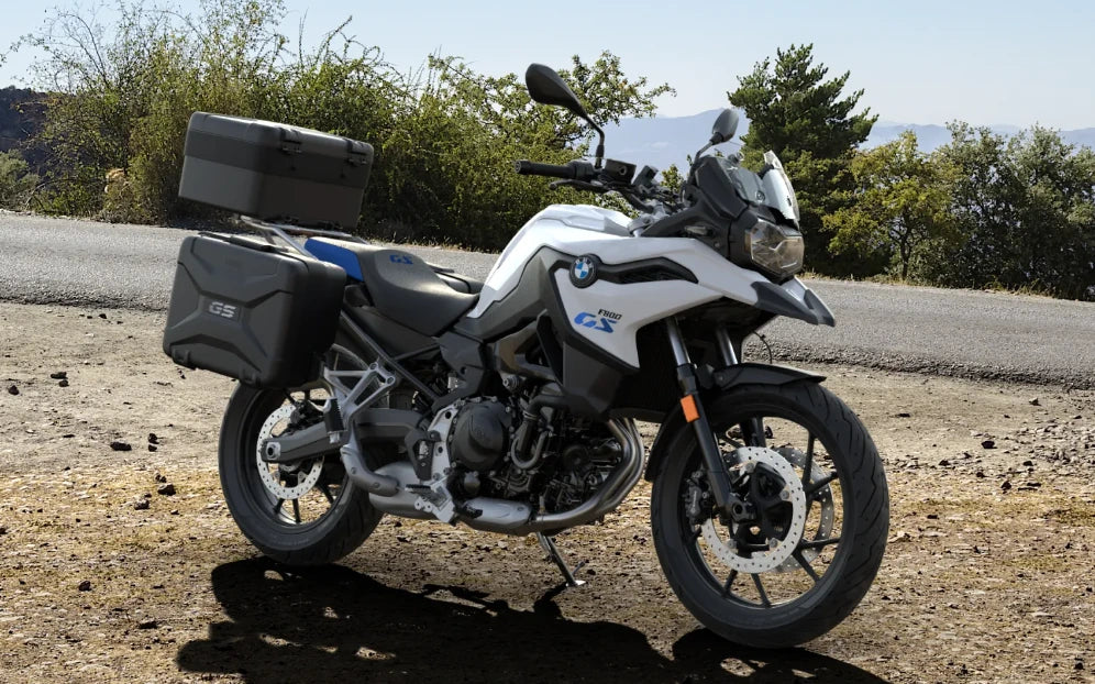 BMW F 800 GS con maletas Vario y Top Case Vario